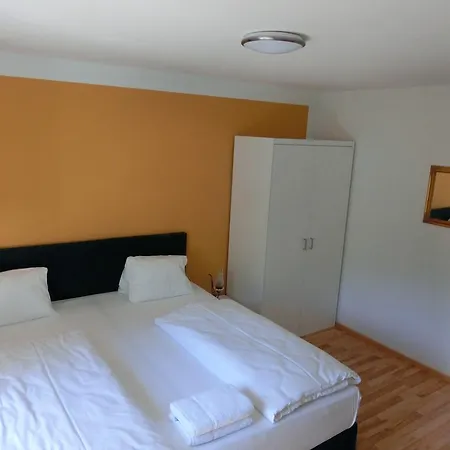 酒店 Haus Am See 3*